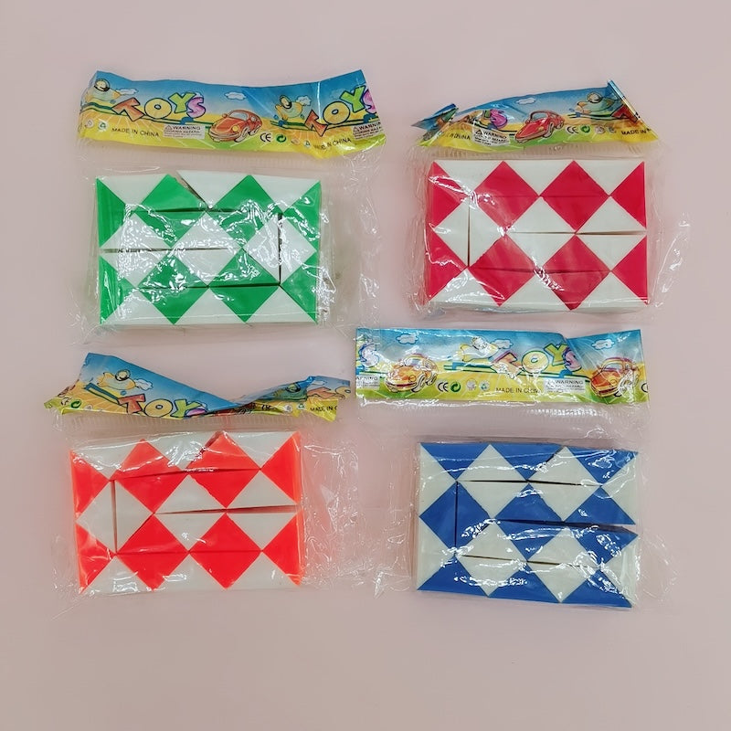 Mini Magic Snake Puzzle (24 Segments)