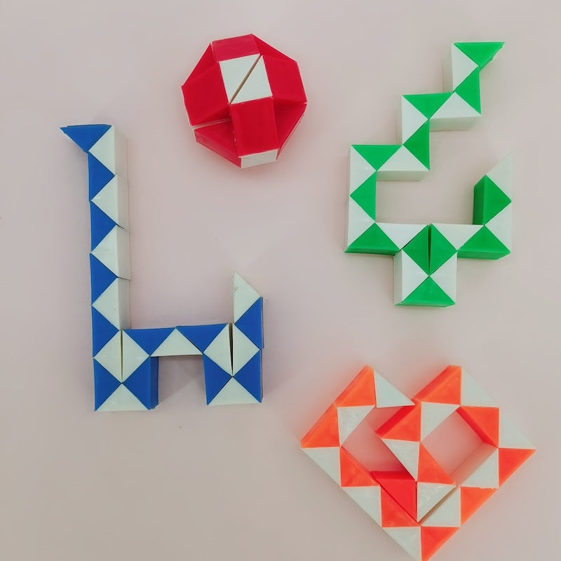 Mini Magic Snake Puzzle (24 Segments)